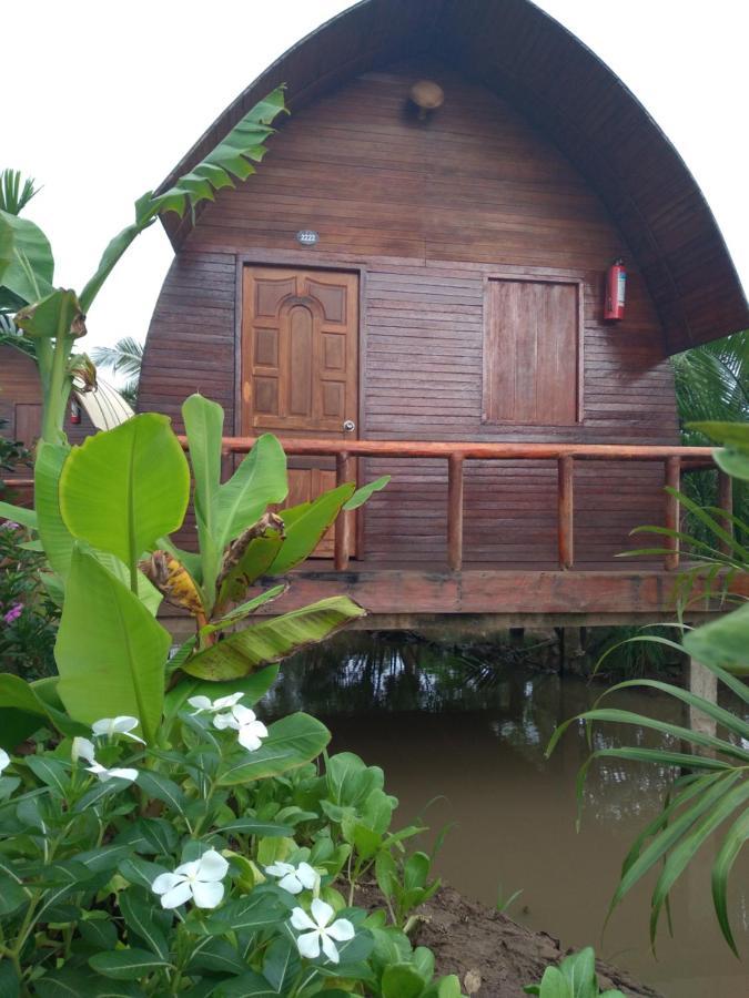 Hong Thai River Side Homestay Ben Tre Bagian luar foto