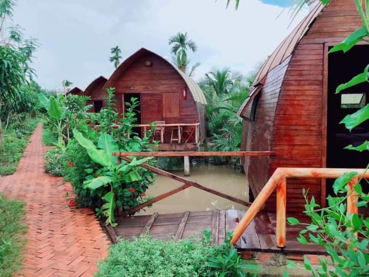 Hong Thai River Side Homestay Ben Tre Bagian luar foto