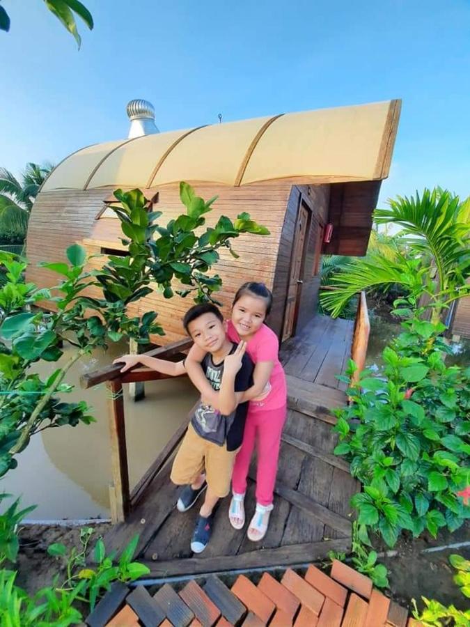 Hong Thai River Side Homestay Ben Tre Bagian luar foto